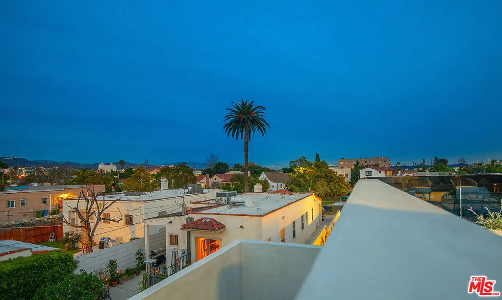 521 N Formosa Avenue, Los Angeles, California 90036 home-pic-36